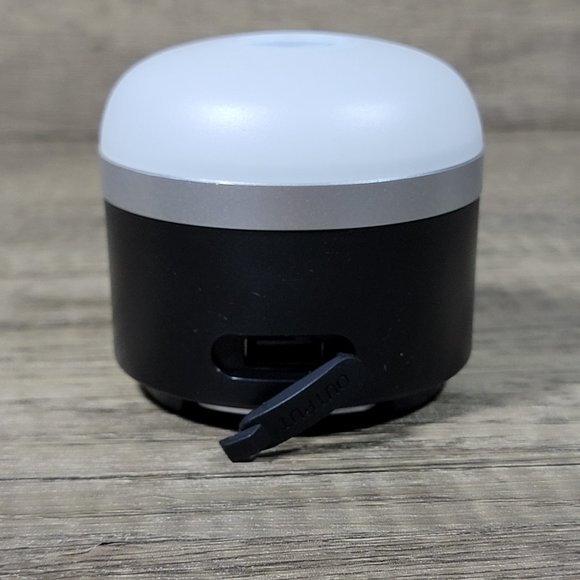 Camping Lamp Usb Rechargeable Light And Power Bank 600 Lm - Picture 6 of 9